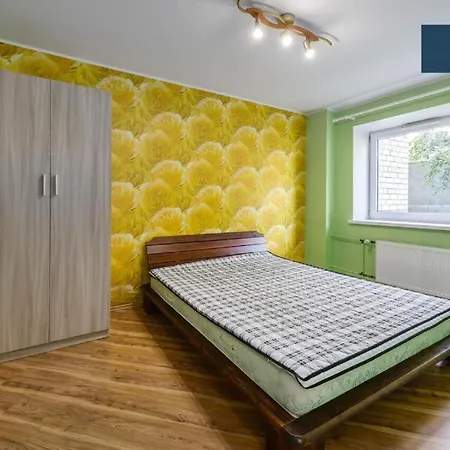 Bright Apartment Near Bus Statioon Талин Екстериор снимка
