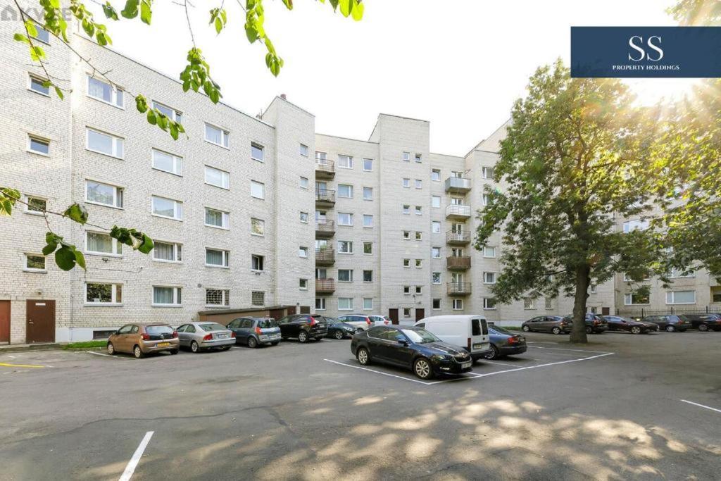 Bright Near Bus Statioon Appartement *